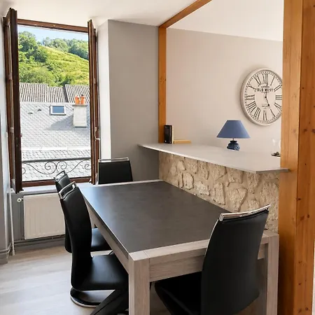 아파트 Bright Apartment, View Of Cathedrale Saint-flour